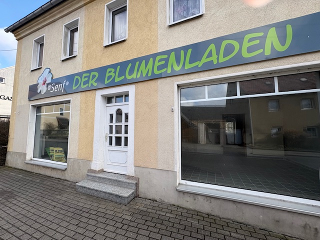 Gewerbefläche in zentraler Lage von Wermsdorf mit 3 Stellplätzen